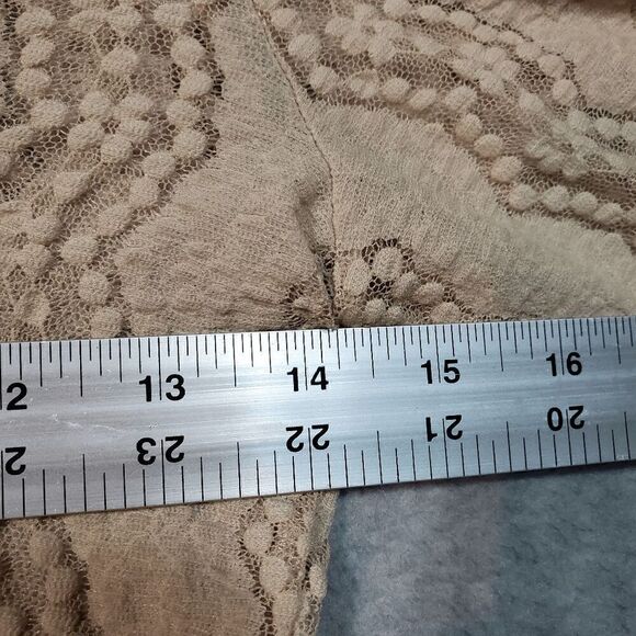 BKE Tops Womens Small Beige Blouse Nylon Blend Textured Lace Layering Scoop Neck - Picture 3 of 9